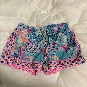Lilly Pulitzer Katia shorts in the "Once Upon A Tide"